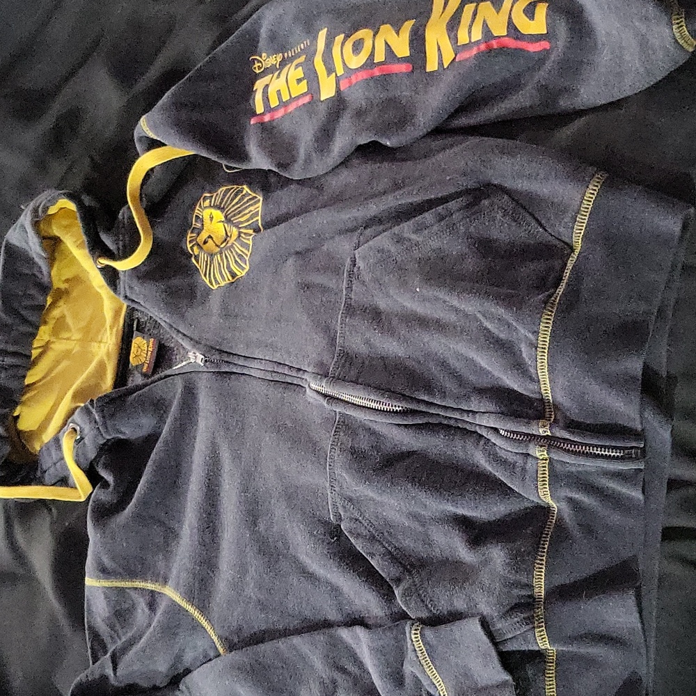 Disney presents the lion king musical zip up